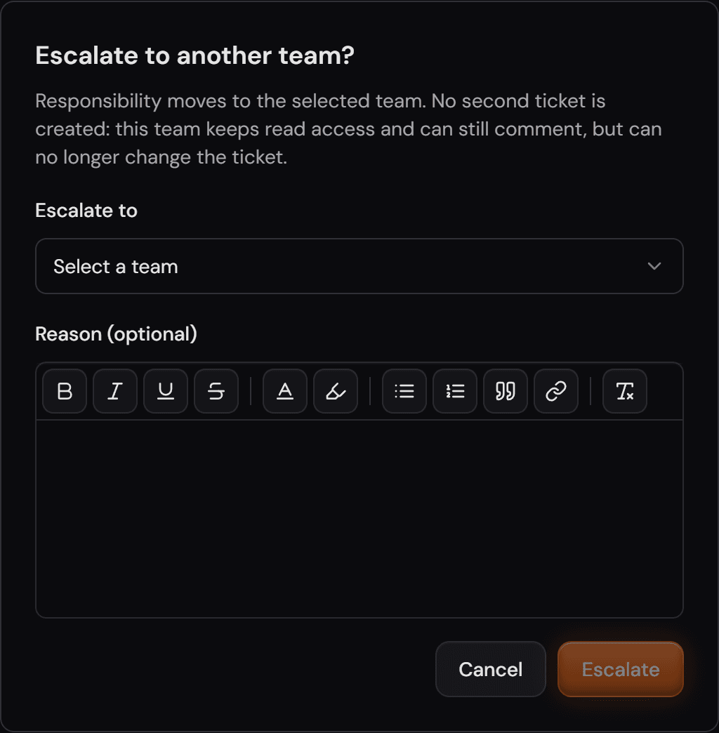 La finestra «Escalate to another team?» con la scelta del team di destinazione e il campo «Reason (optional)».