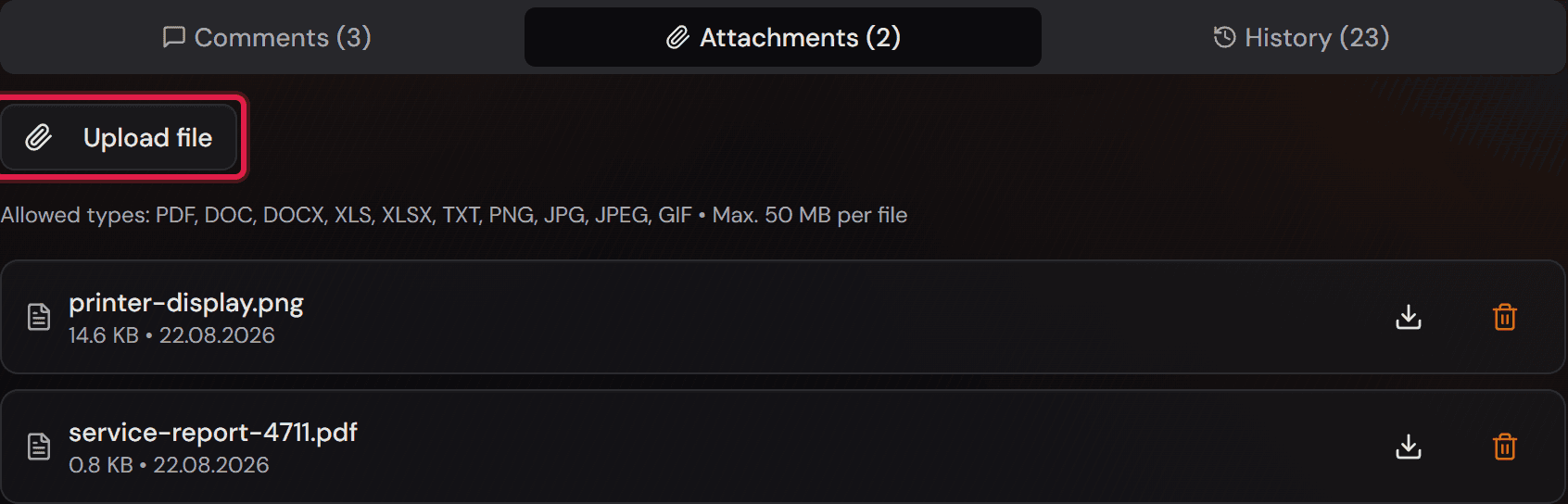 La scheda «Attachments» con due file e, sopra, il pulsante «Upload file» in cornice rossa.